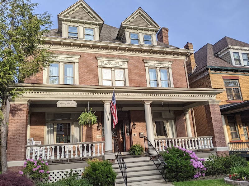 Morning Sun Inn in Pittsburgh, Pennsylvania, United States
