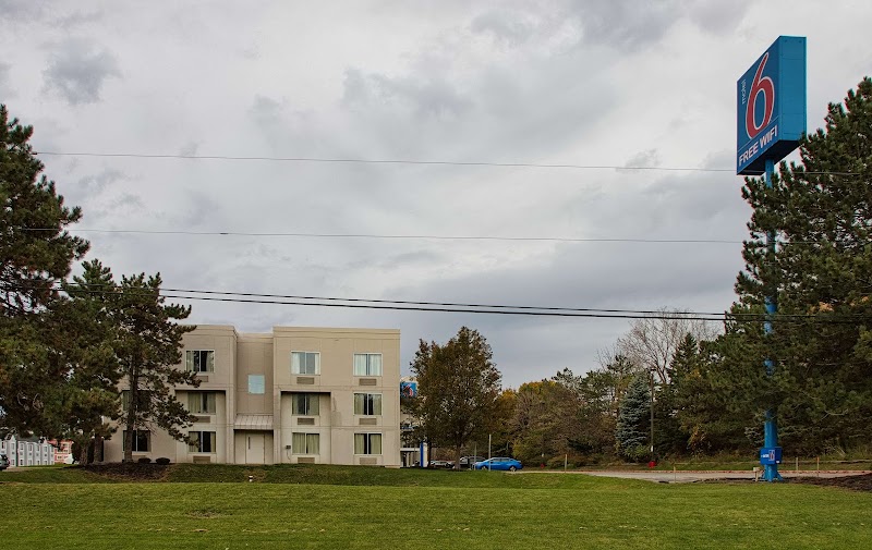 Motel 6 Buffalo, NY - Airport - Williamsville in Williamsville, New York, United States