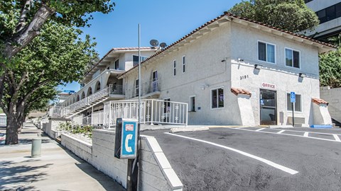 Motel 6 Orange, CA - Anaheim in Orange, California, United States