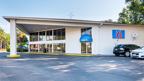 Motel 6 Tampa - Fairgrounds in Brandon, Florida, United States