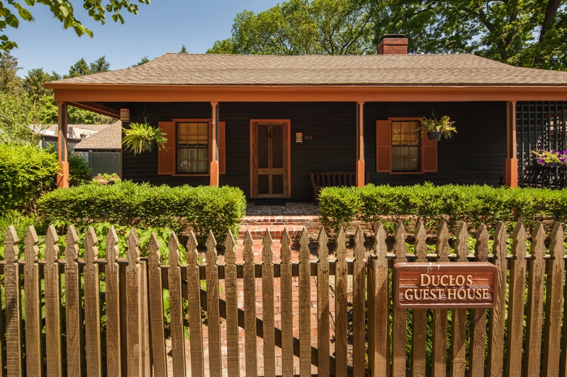 New Harmony Inn in Carmi, Illinois, United States