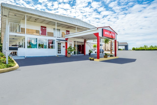 OYO Hotel Columbia SC West in West Columbia, South Carolina, United States