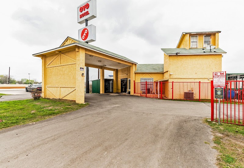 OYO Hotel San Antonio Lackland Near Seaworld in Lackland AFB, Texas, United States