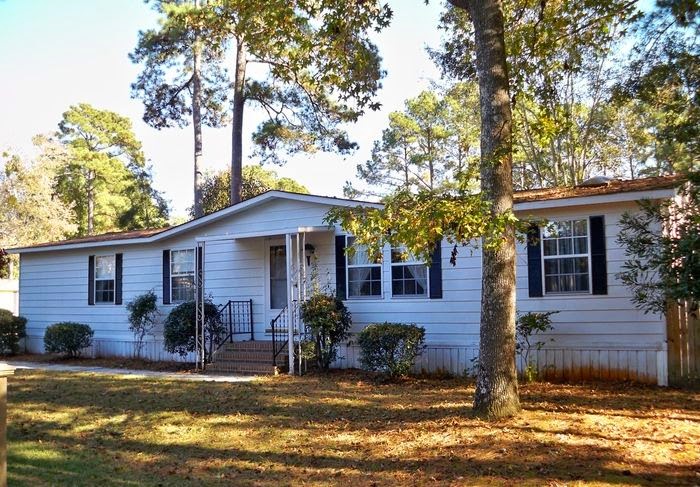 Ocean Pines and Magnolia Place in Surfside Beach, South Carolina, United States