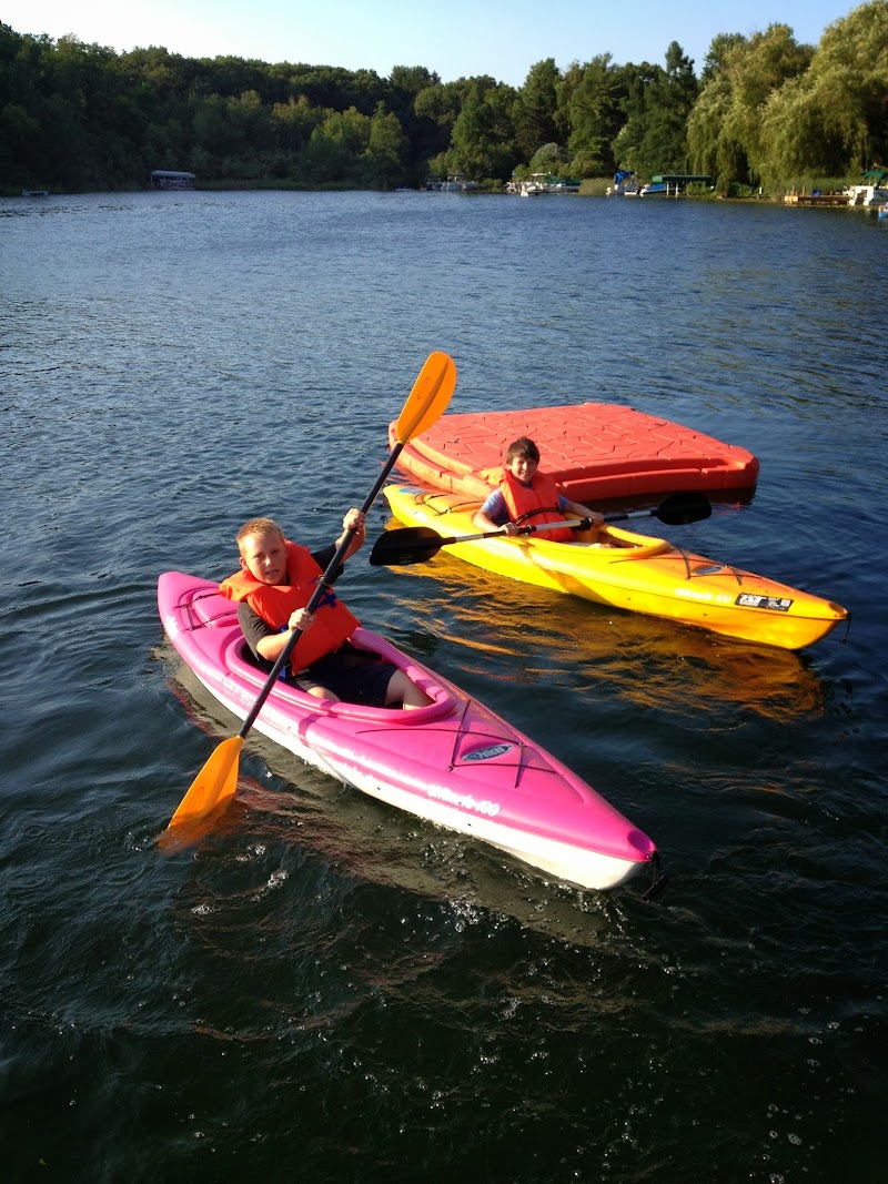 Otter Lake Lodge, LLC in Waupaca, Wisconsin, United States