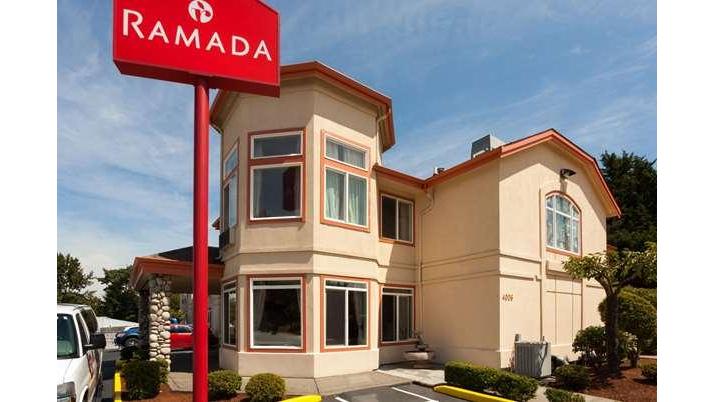 Ramada by Wyndham SeaTac Airport North in Burien, Washington, United States