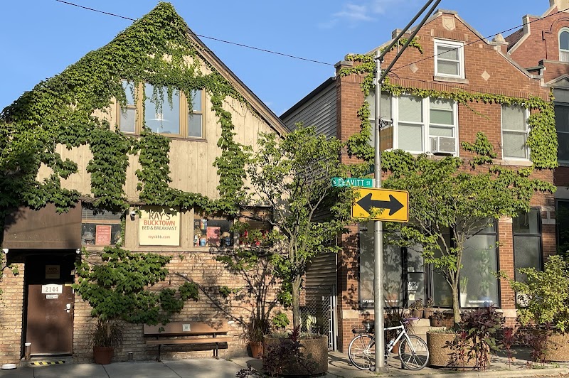 Ray's Bucktown Bed and Breakfast in Chicago, Illinois, United States