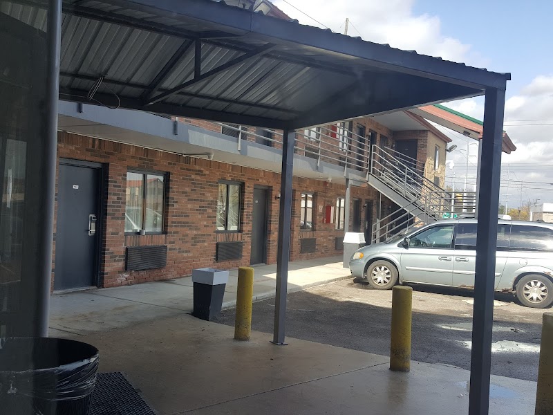 Red Apple Inn in Wayne, Michigan, United States