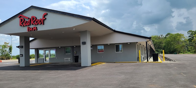 Red Roof Inn & Suites Byron in Byron, Georgia, United States