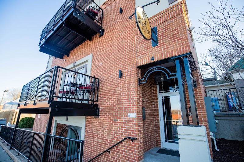 River Sirens Hotel in Washington, Missouri, United States