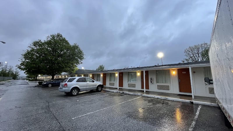 Rodeway Inn Baltimore - Inner Harbor South in Lansdowne, Maryland, United States