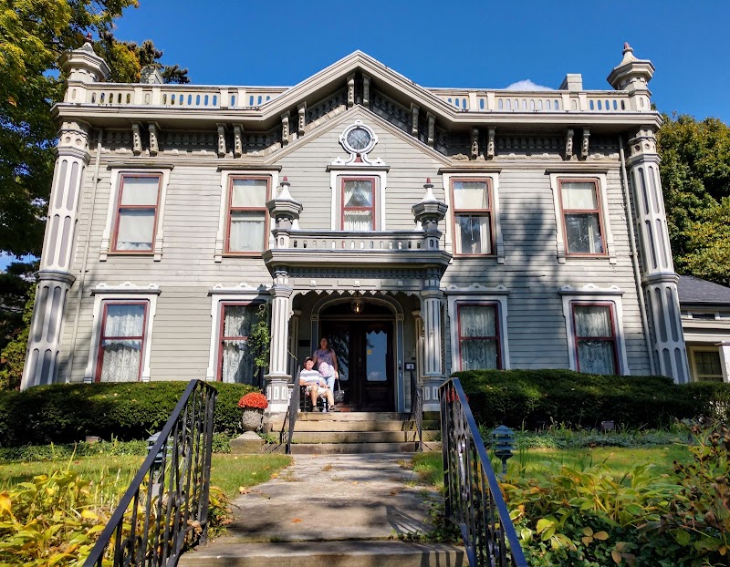 Russell-Cooper House in Mount Vernon, Ohio, United States