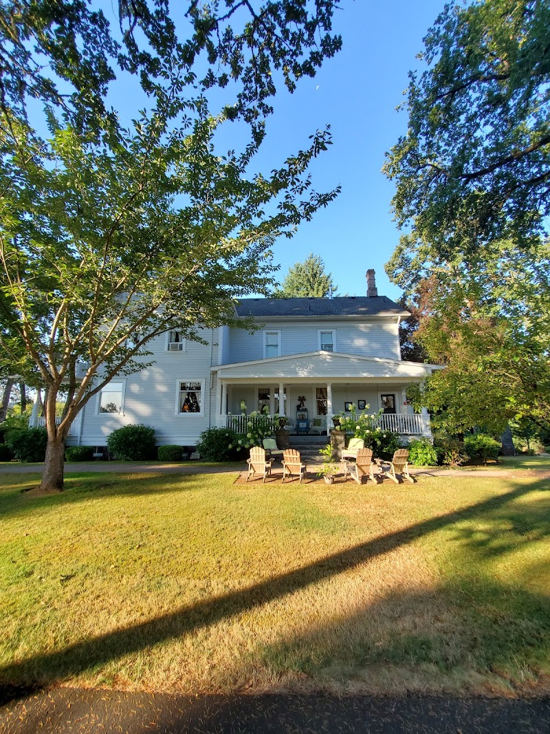 Sandes of Time Bed & Breakfast in Oregon City, Oregon, United States