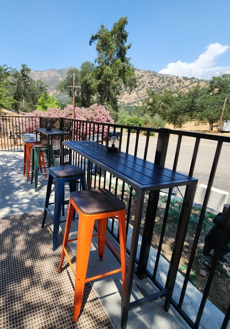 Sierra Lodge in Exeter, California, United States