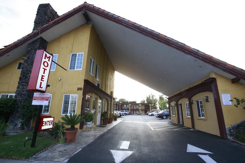 Sky Palm Motel in Orange, California, United States