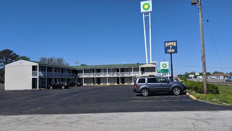 Super 7 Inn in Wright City, Missouri, United States