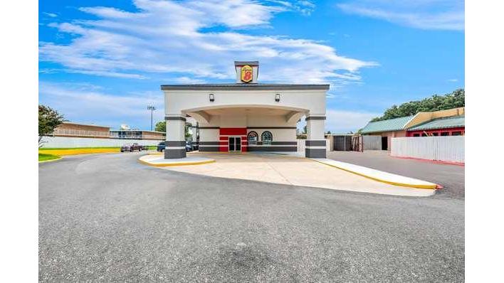 Super 8 by Wyndham Baton Rouge/I-12 in Baton Rouge, Louisiana, United States