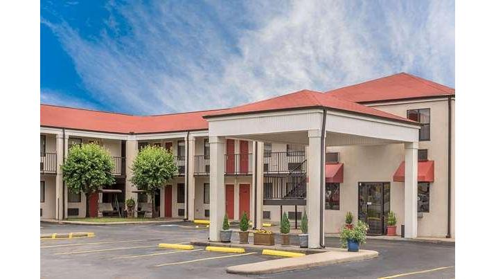 Super 8 by Wyndham Benton/Bryant Area in Benton, Arkansas, United States