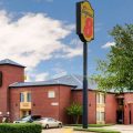 Super 8 by Wyndham Farmers Branch/North Dallas