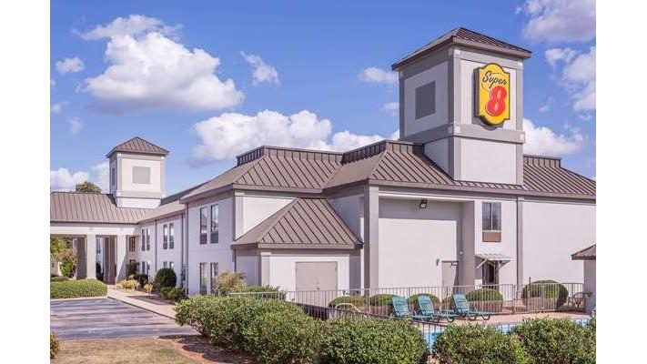 Super 8 by Wyndham Greer/Spartanburg Area in Duncan, South Carolina, United States