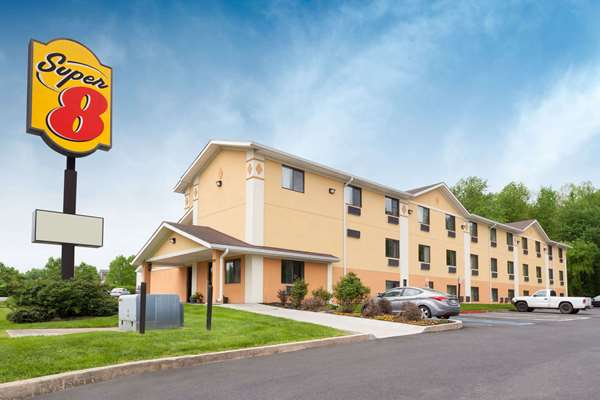 Super 8 by Wyndham Havre de Grace Aberdeen Area in Havre de Grace, Maryland, United States