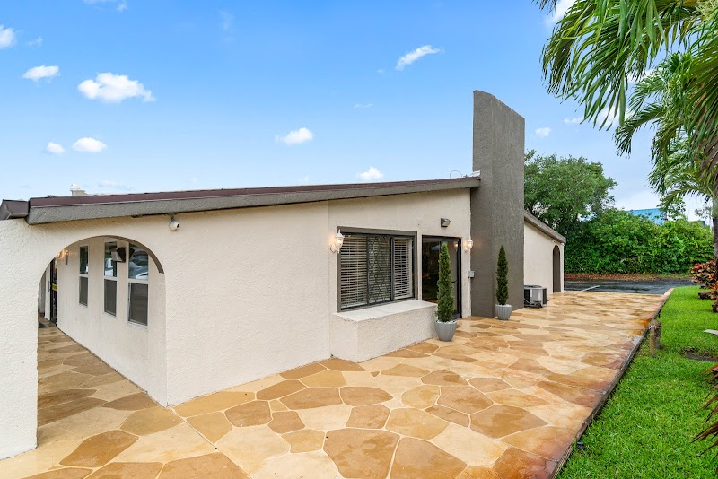 Super 8 by Wyndham Lantana West Palm Beach in Lantana, Florida, United States