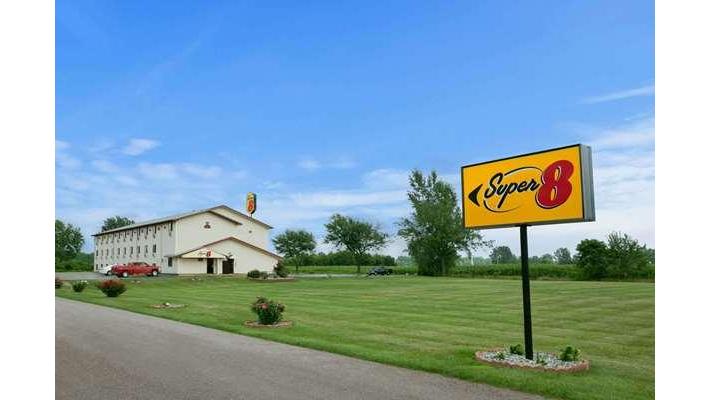Super 8 by Wyndham Saginaw in Saginaw, Michigan, United States