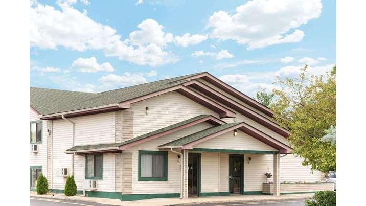 Super 8 by Wyndham Twinsburg/Cleveland Area in Twinsburg, Ohio, United States