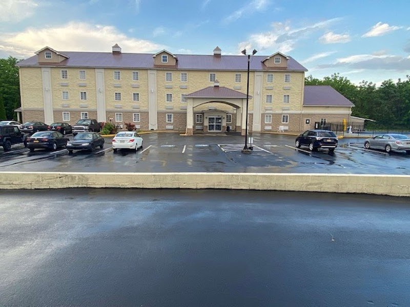 SureStay Plus Hotel by Best Western Elizabethtown Hershey in Elizabethtown, Pennsylvania, United States