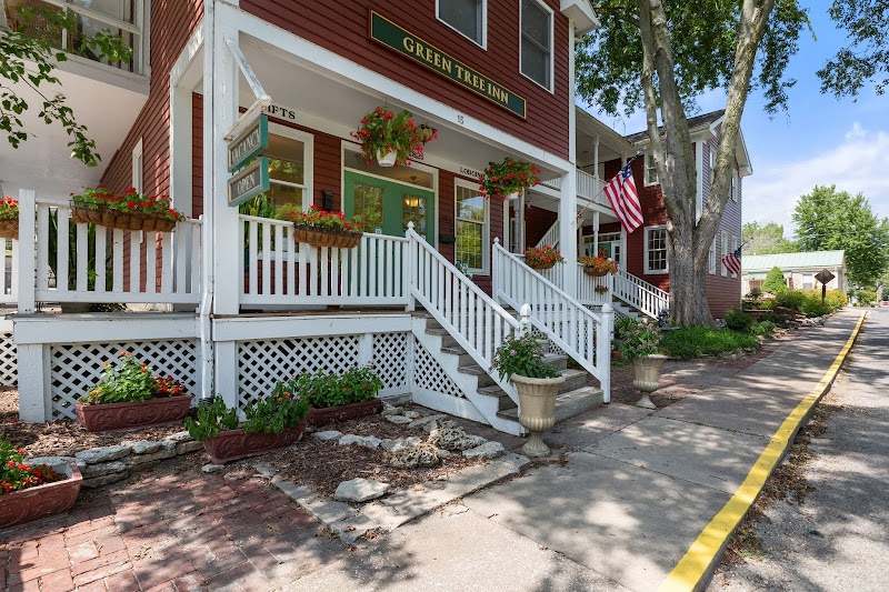 The Green Tree Inn in Jerseyville, Illinois, United States