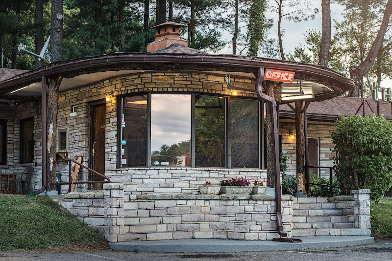 The Mountaineer Inn in Asheville, North Carolina, United States