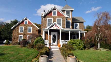 The Victorian in East Moriches, New York, United States