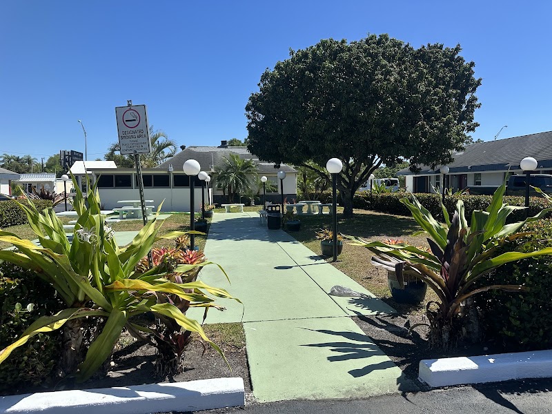 Tropical Palm Motel in North Fort Myers, Florida, United States