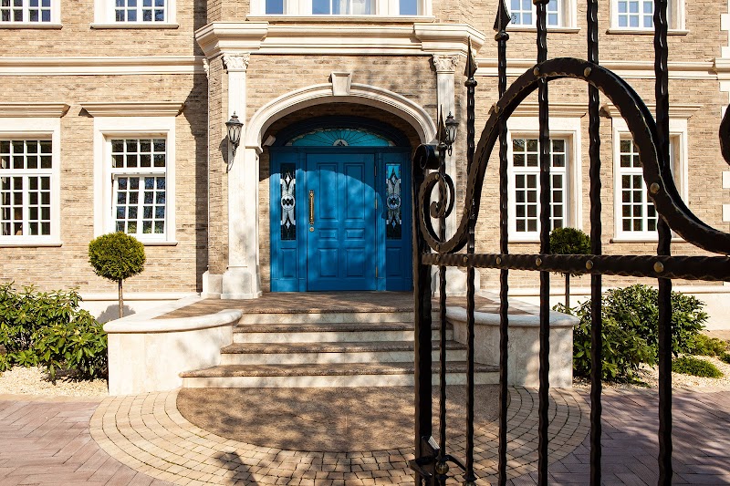 Villa Toscana in Kaliningrad, Russia