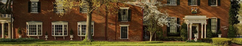 Wakefield-Scearce Galleries and Inn in Shelbyville, Kentucky, United States