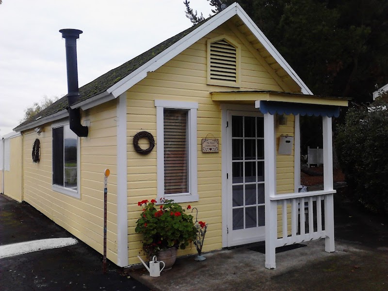 Windrose Romantic Cottages in Windsor, California, United States