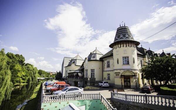 Zolota Pava in Berehove, Ukraine