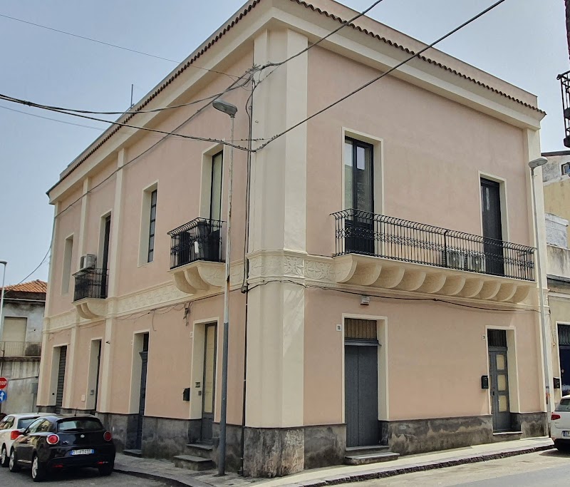 A Casa Con Noi Guesthouse in Giarre, Italy