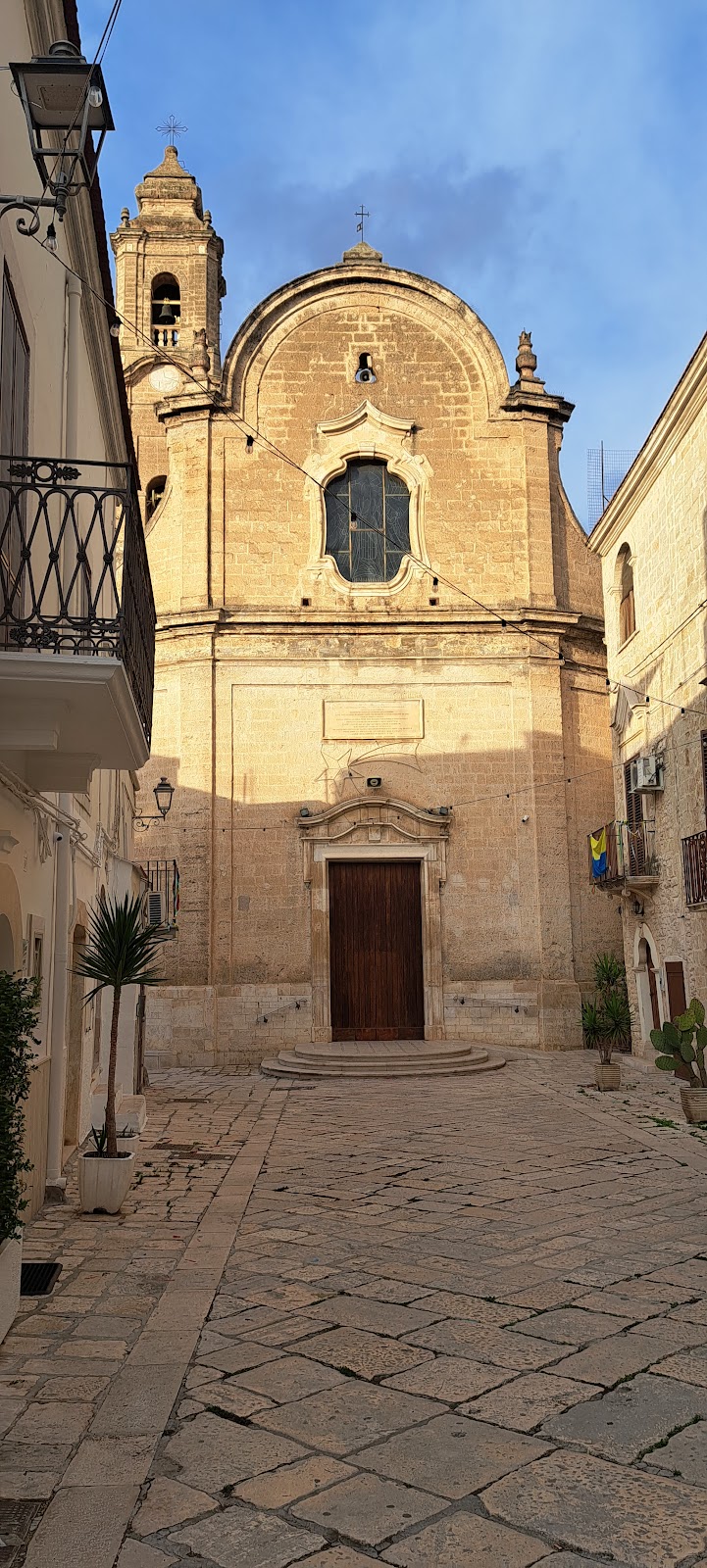 Adelphòs in Adelfia, Italy