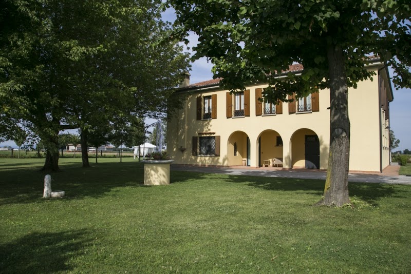 Agriturismo Antica Strada del Pozzo in Minerbio, Italy