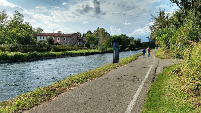 Agriturismo Cascina Poscallone in Abbiategrasso, Italy