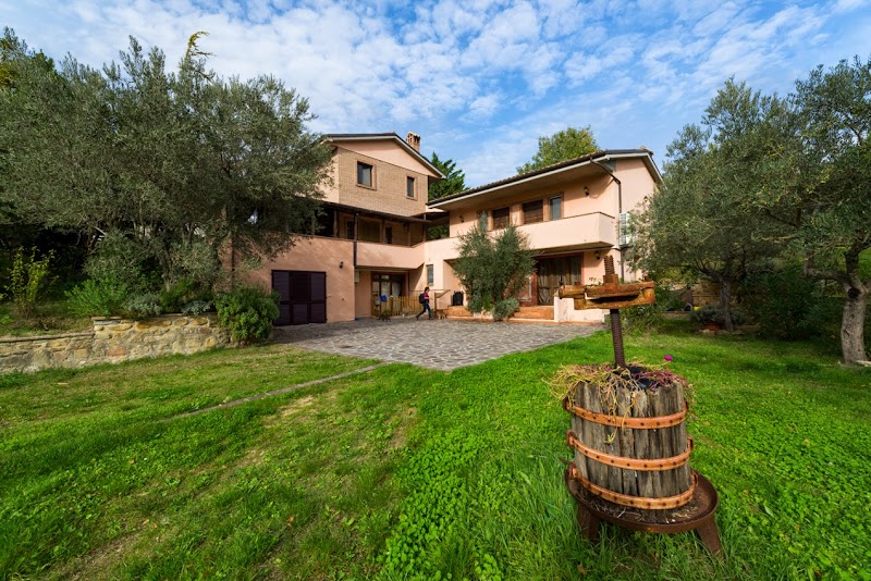 Agriturismo La Locanda dei Comacini in San Severino Marche, Italy
