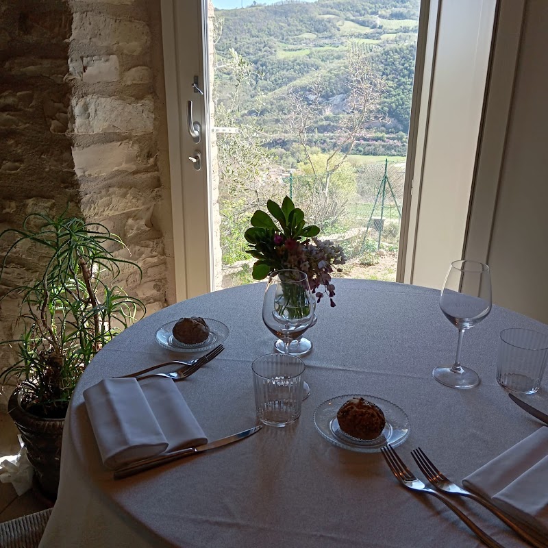 Agriturismo Locanda La Rocca in Fossombrone, Italy