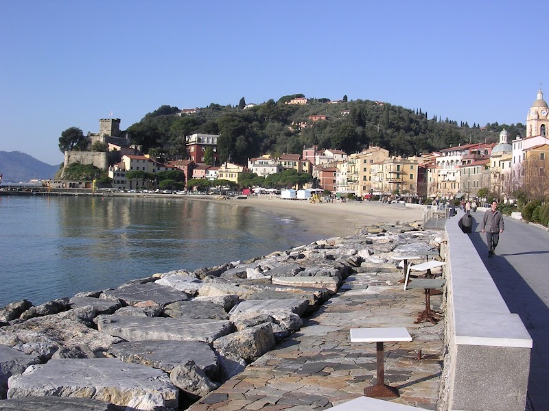 Al Lizzo in Lerici, Italy