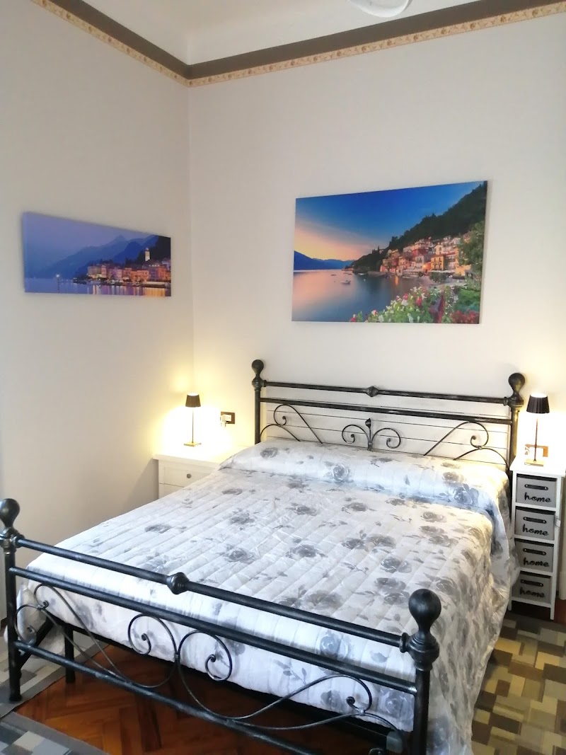 Alloggio con bagno PVT e aree relax in Mariano Comense, Italy