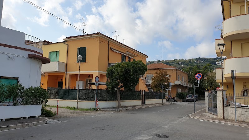 Amare in Silvi Paese, Italy