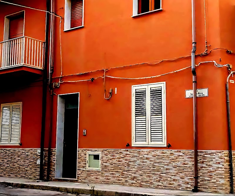 Appartamento in Paese in Niscemi, Italy