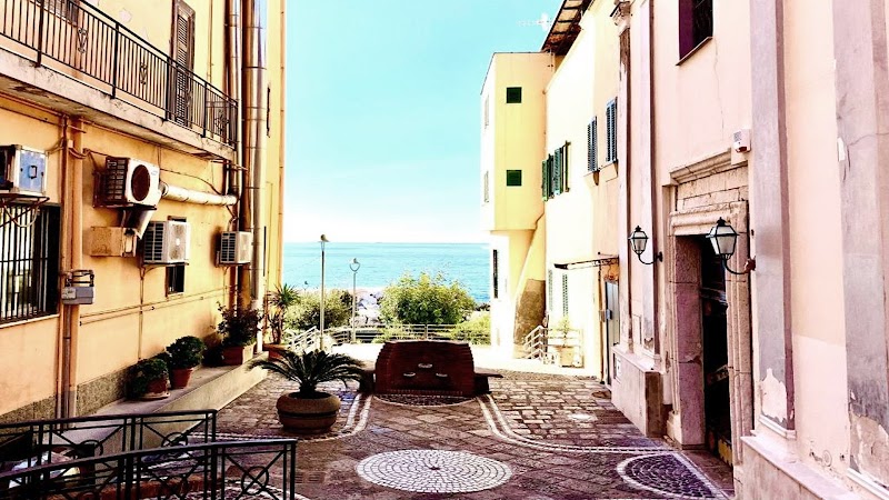 Artis Mare in Pozzuoli, Italy