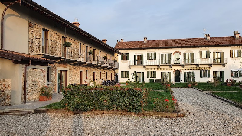Attic Room in Sesto Calende, Italy