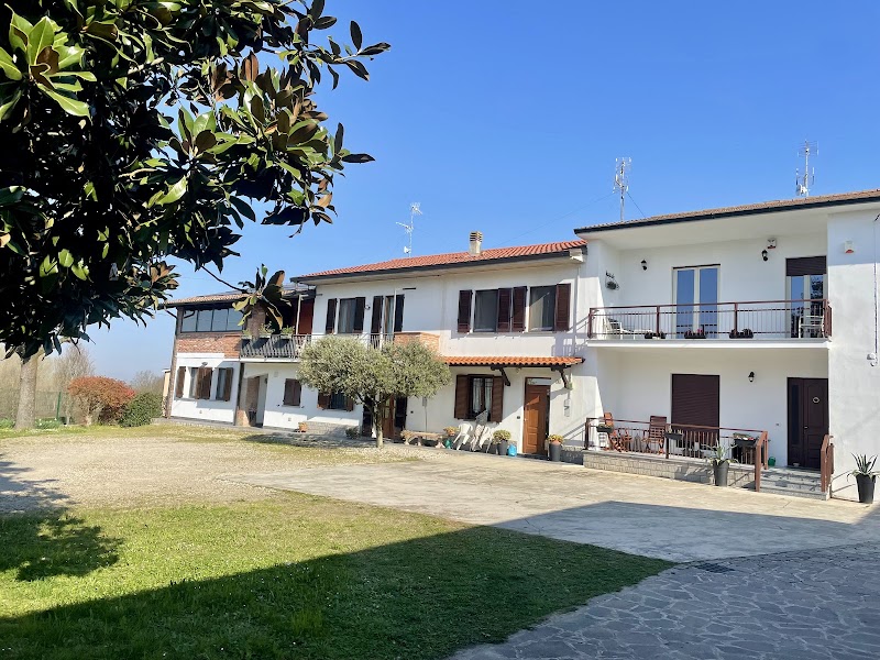 B&B Magnolia in Citta Sant'Angelo, Italy